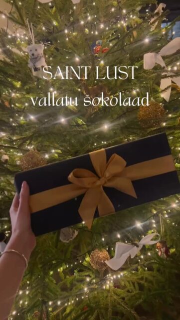 Meie kodulehel leiad tõeliselt vallatut SAINT LUST šokolaadi 😍 
Veel jõuad jõuludeks tellida 🖤
Link bios.
#kingitus #jõulud #šokolaad #kirešokolaad